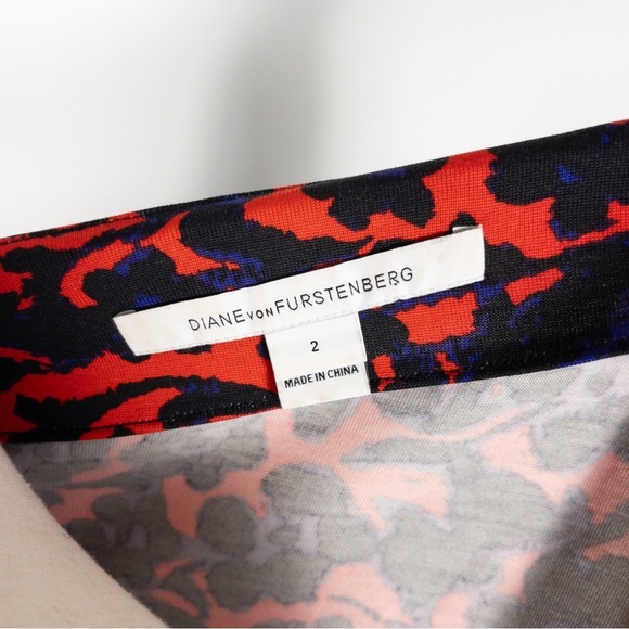 Diane Von Furstenberg Julian Silk Jersey Wrap Dress Cheetah Floral Blue and Red - Picture 13 of 14